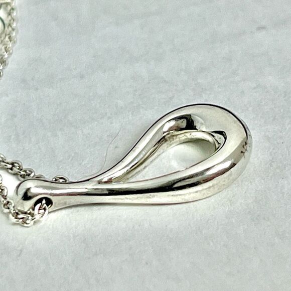 Retired Tiffany & Co Elsa Peretti Open Teardrop Pendant Necklace - Silver - Picture 11 of 16